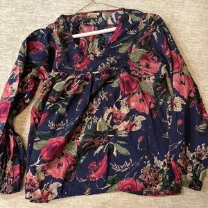 Beautiful Anama for Anthropologie shirt. Size Small. Excellent condition